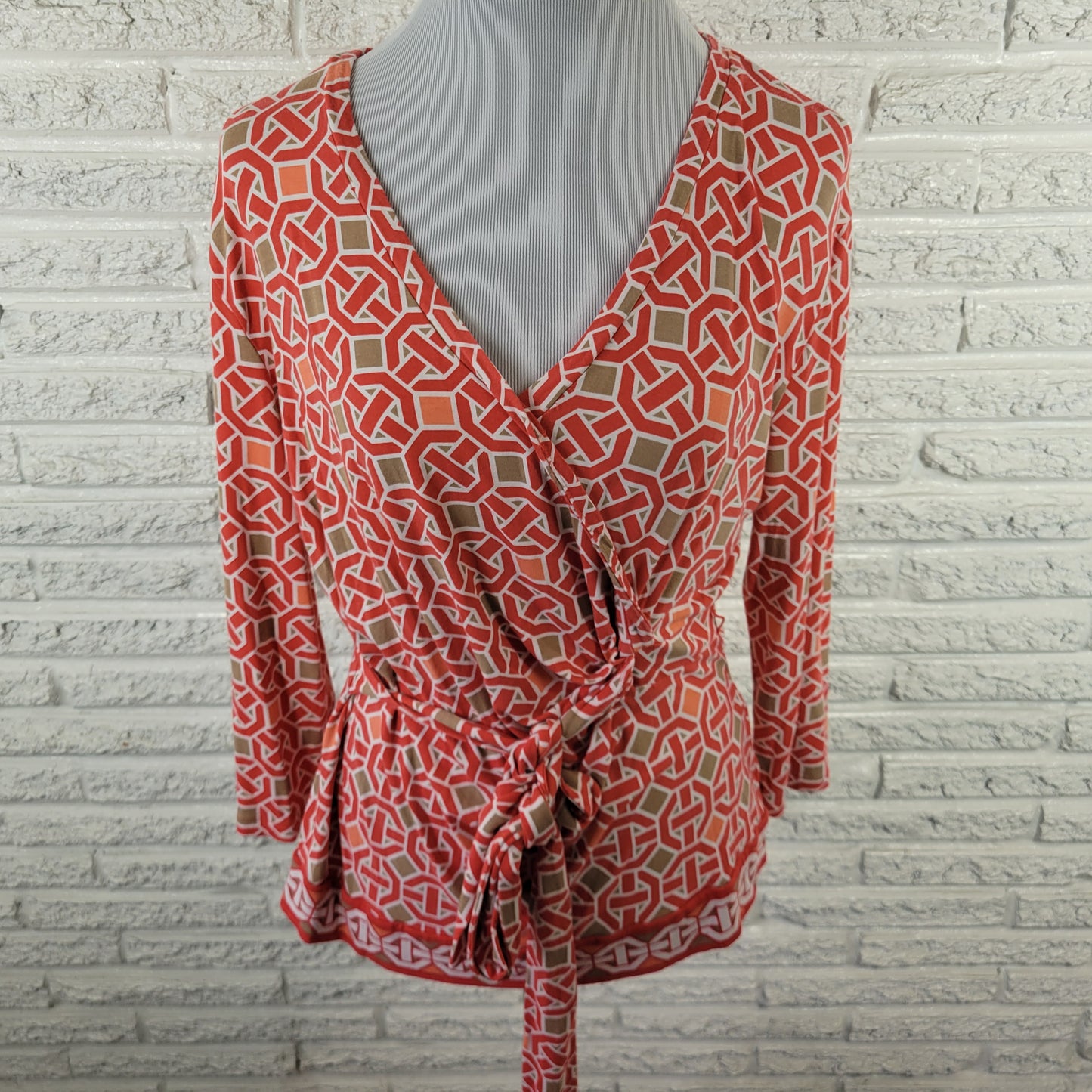 New York & Company Women's XL Top Red Tan Geometric V-Neck Belted GEO223E