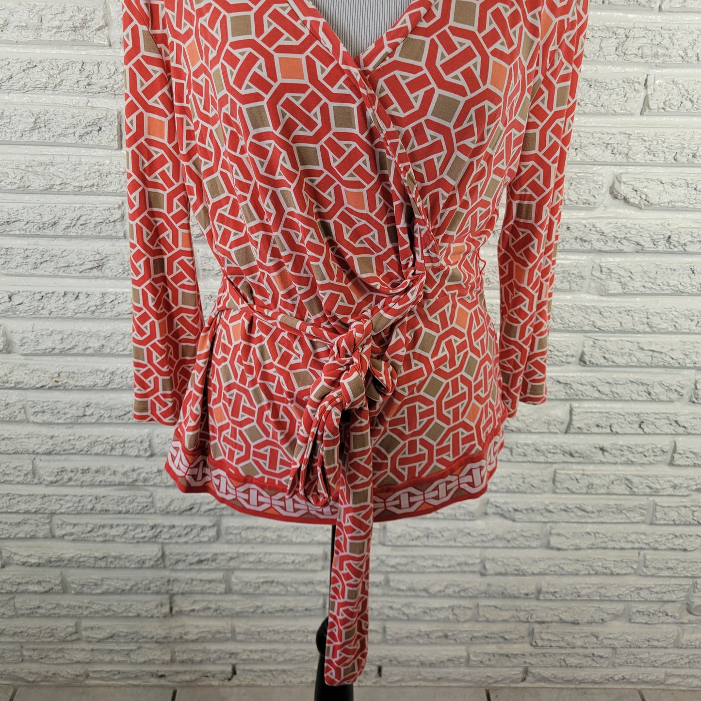 New York & Company Women's XL Top Red Tan Geometric V-Neck Belted GEO223E