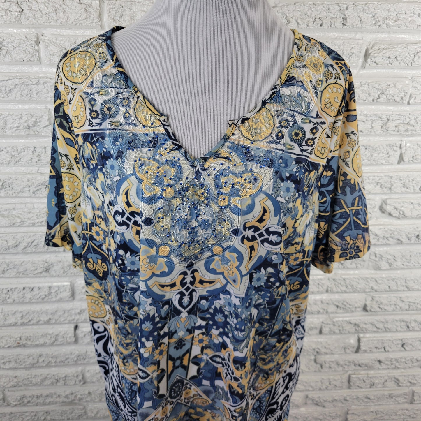 Catherines Womens 0X Top Blue Yellow Geometric Embroidered Studded FLO332E