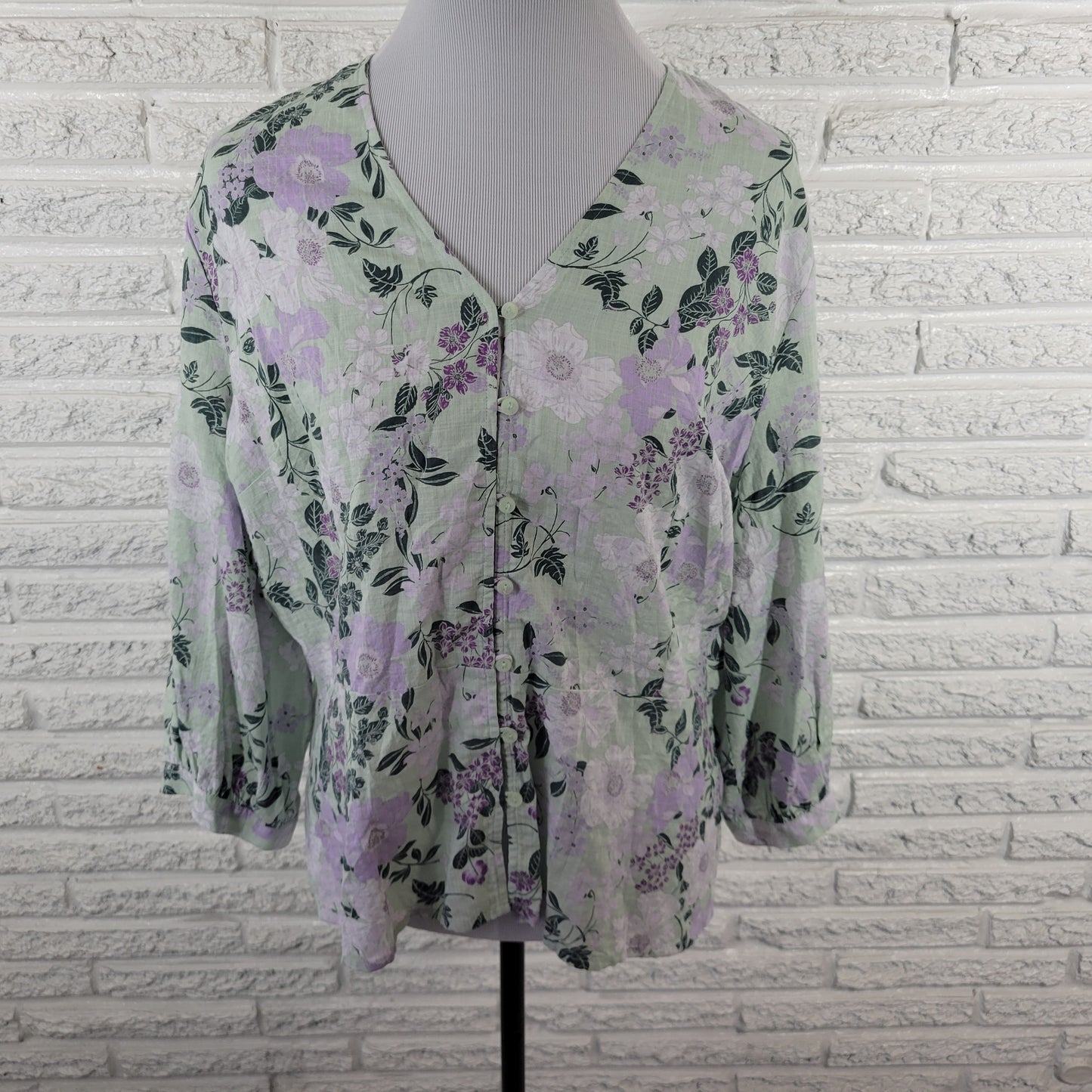 Liz Claiborne Women's PXL Top Green Purple Floral 3/4 Sleeve FLO331E
