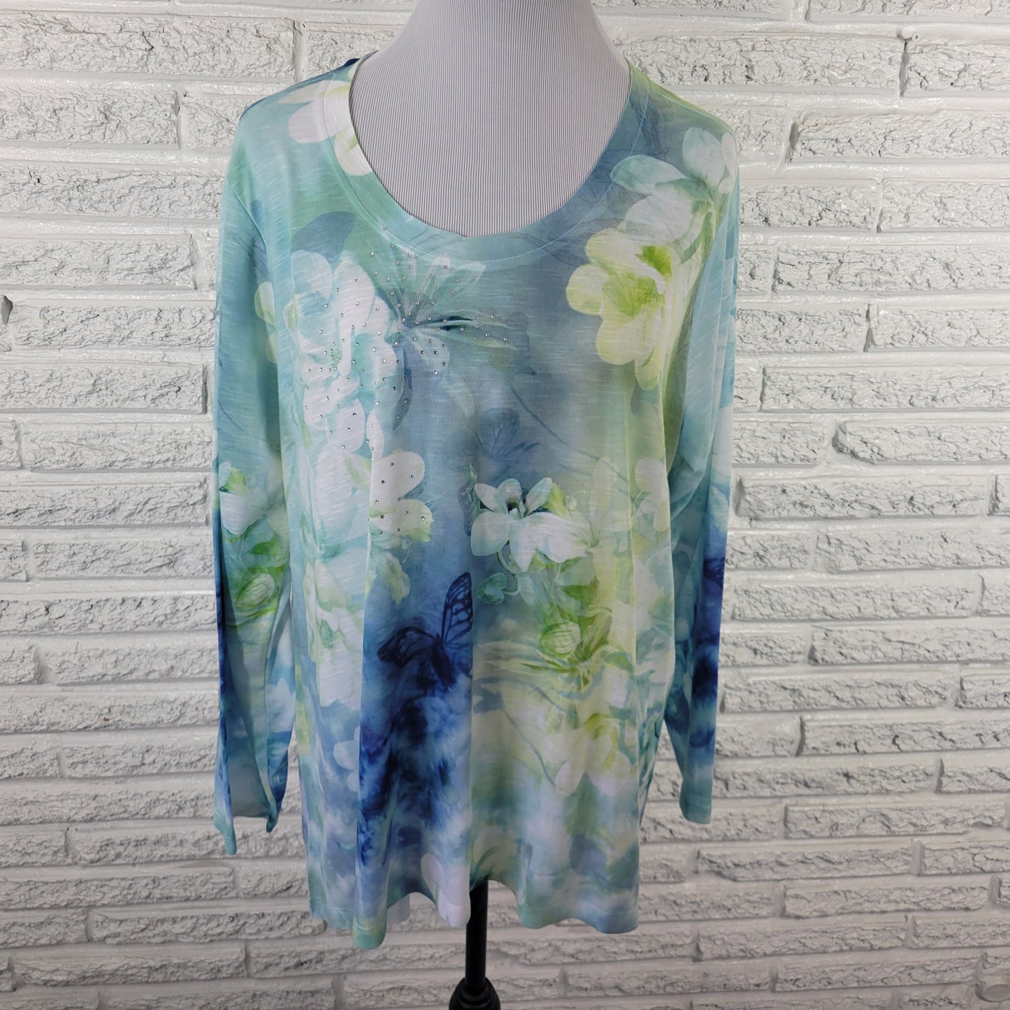 Time and Tru Women Top XXL 20 Floral Tee Blue Green Rhinestone FLO321E
