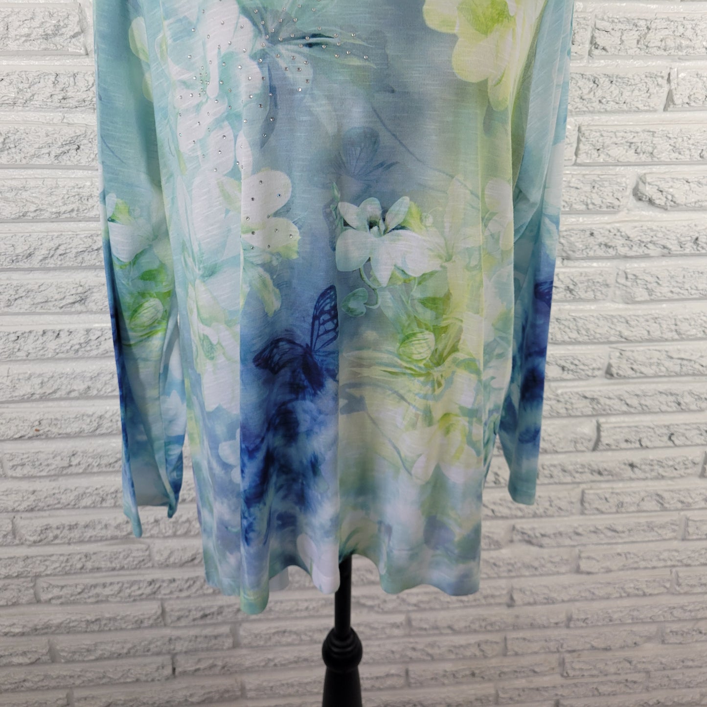 Time and Tru Women Top XXL 20 Floral Tee Blue Green Rhinestone FLO321E