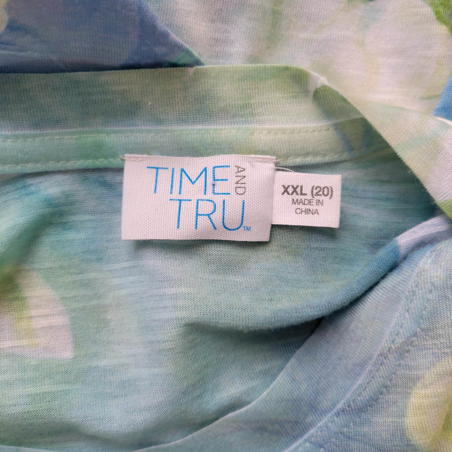 Time and Tru Women Top XXL 20 Floral Tee Blue Green Rhinestone FLO321E