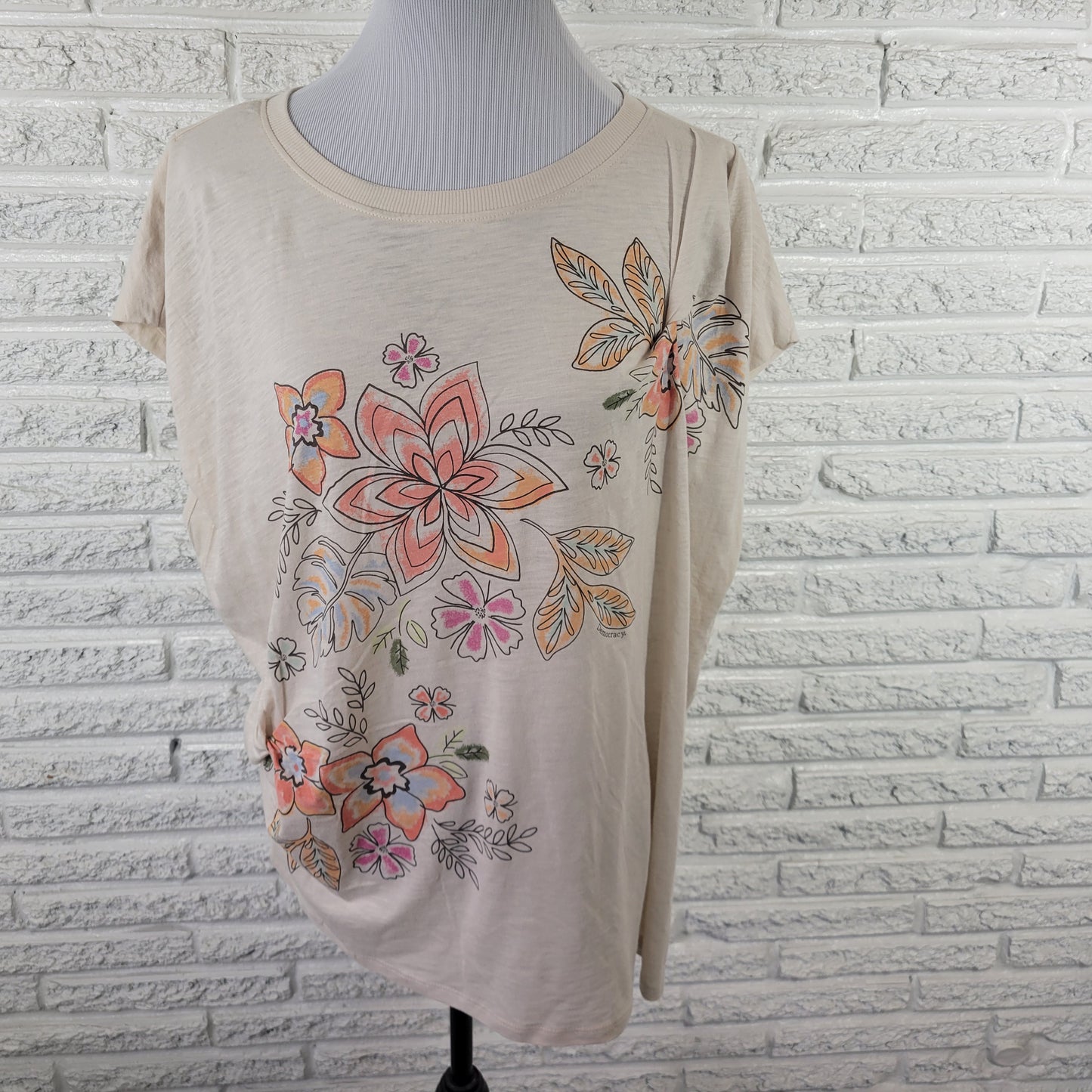 Democracy Women's Plus Size Tee Sleeveless Off-White Orange Floral FLO310E