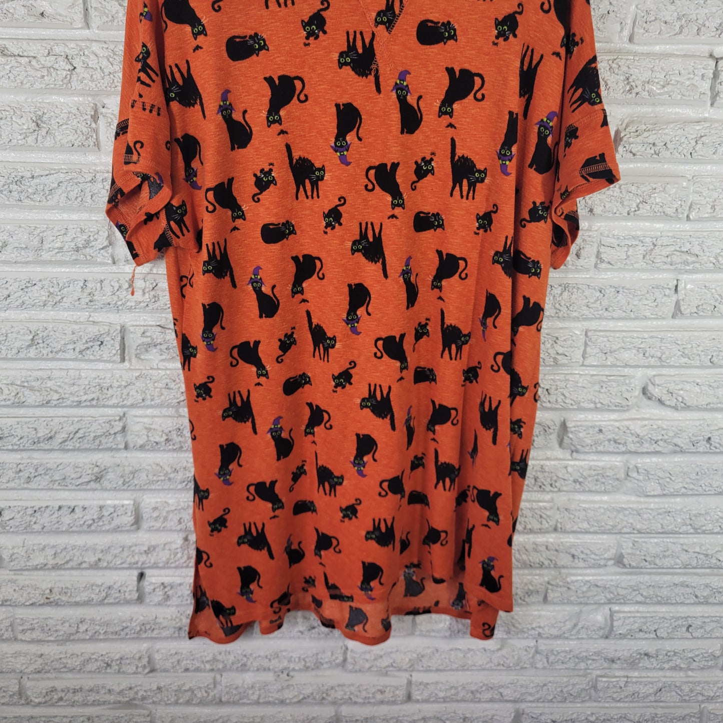 Celebrate Womens XL Halloween Pajama Top Orange Cat Print Short Sleeve ORA22XE