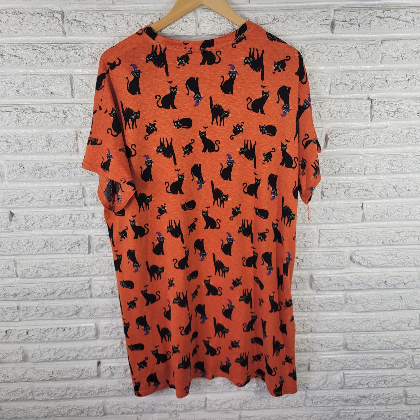 Celebrate Womens XL Halloween Pajama Top Orange Cat Print Short Sleeve ORA22XE