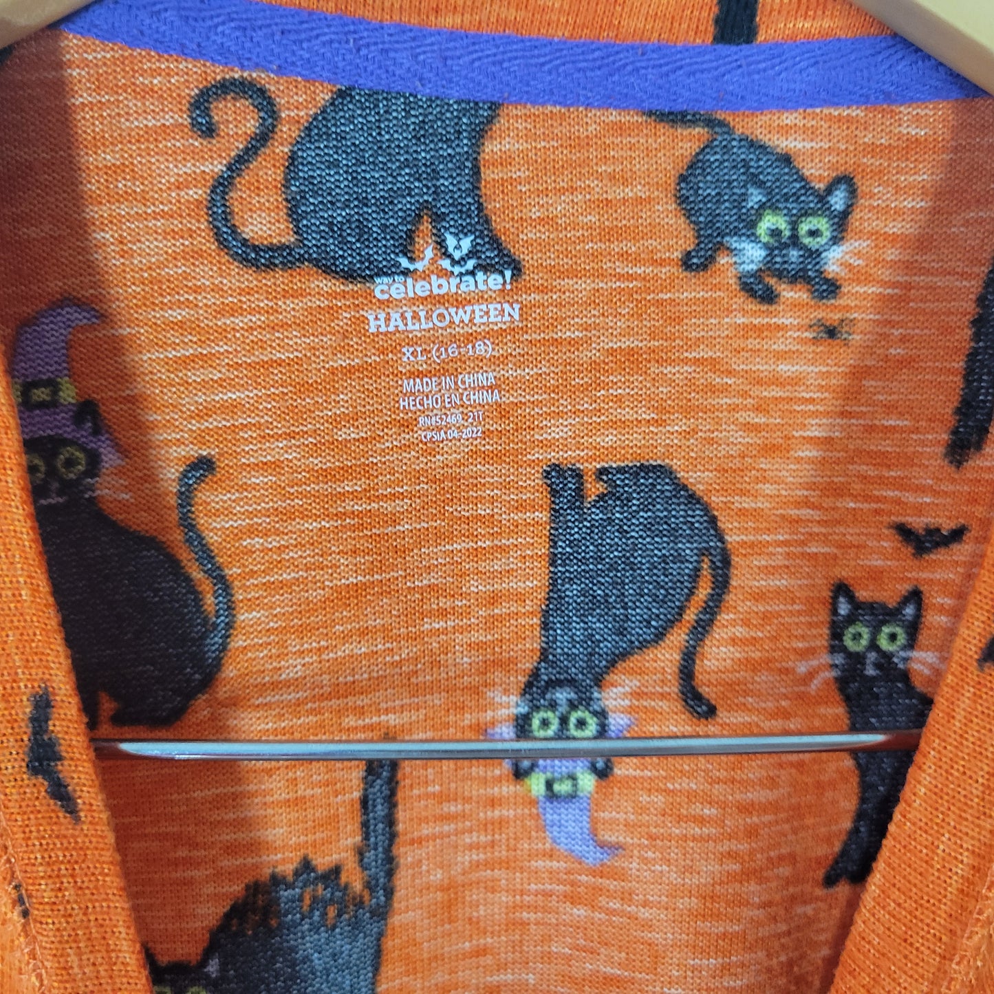 Celebrate Womens XL Halloween Pajama Top Orange Cat Print Short Sleeve ORA22XE
