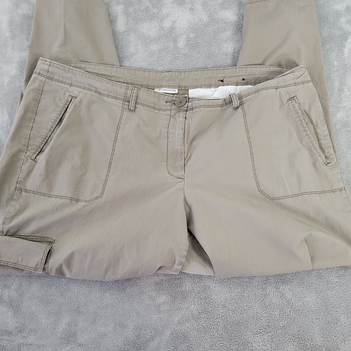 Liz Claiborne 18 Women's Capri Pants Tan Cotton Blend Straight Leg BRO21E