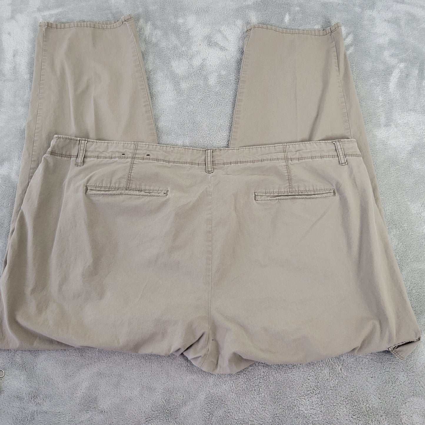 Liz Claiborne 18 Women's Capri Pants Tan Cotton Blend Straight Leg BRO21E