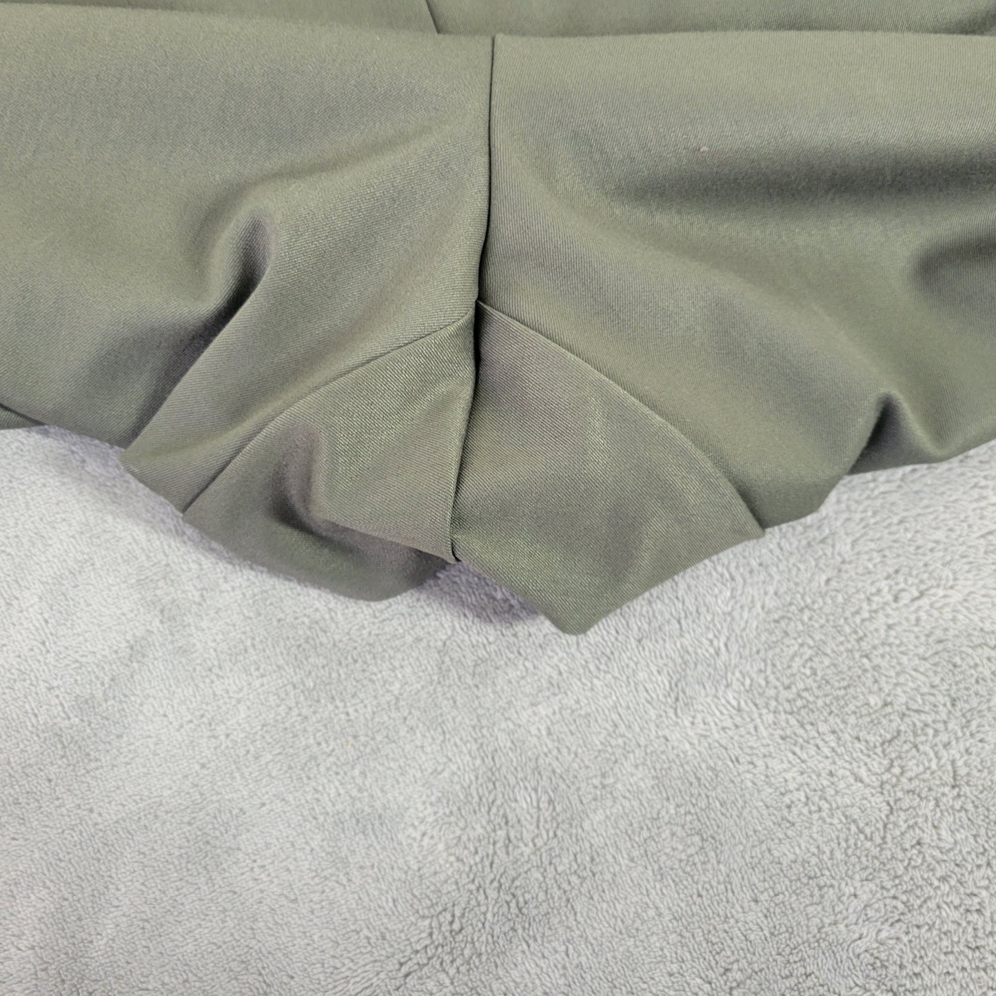 Investments 5th Avenue 24W Pants Green Flare Capri Cropped Elastic Waist GRE28E