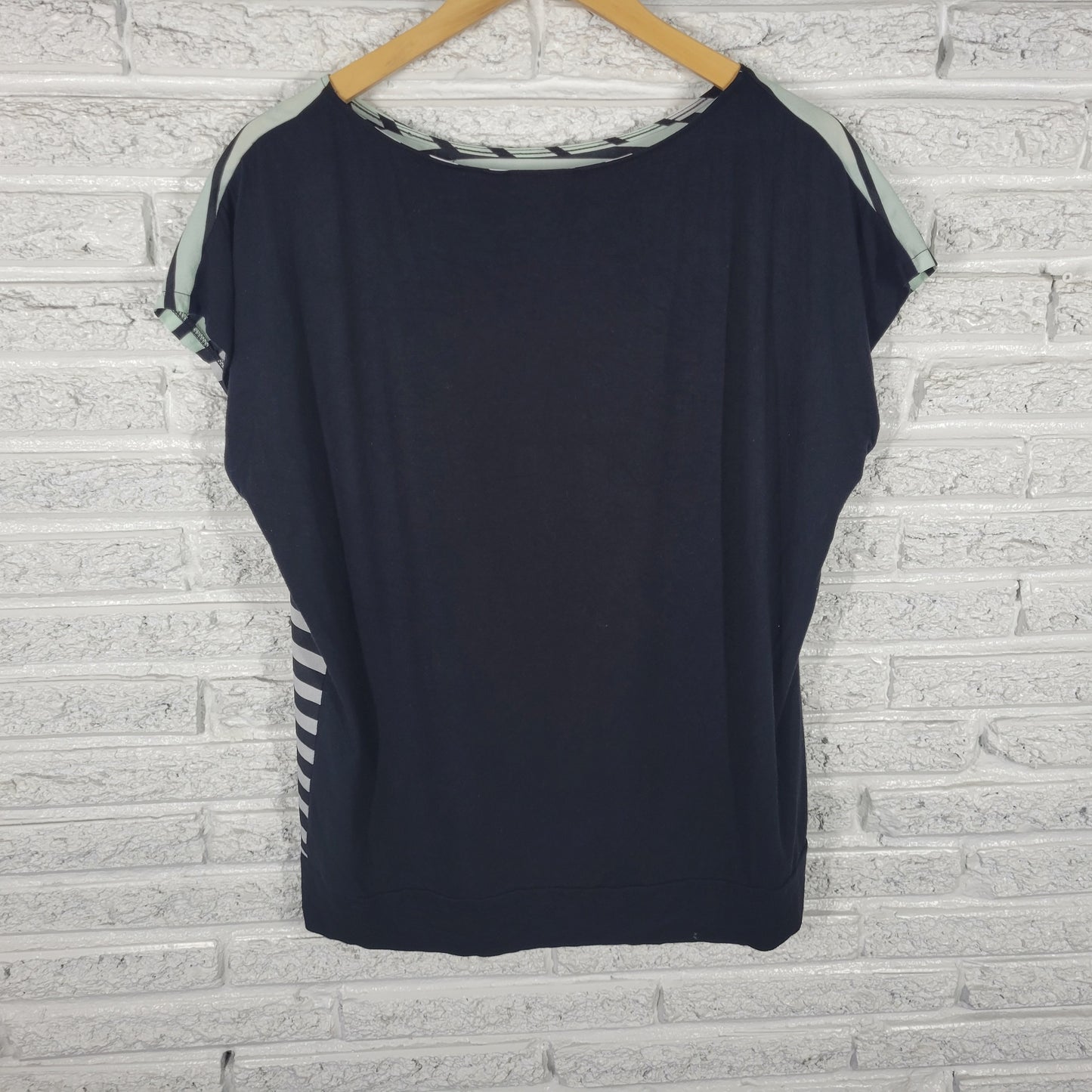 New York & Co Womens XL Top Green Black Striped Sleeveless Round Neck STR78E
