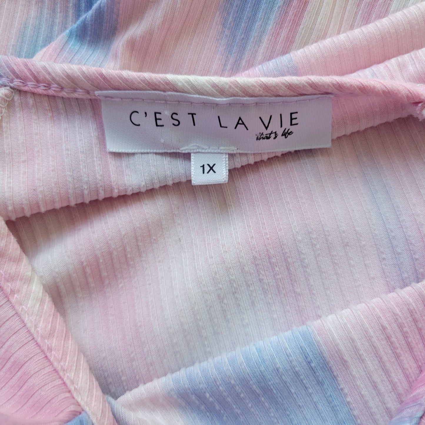 C'est La Vie Women 1X Pink Blue Watercolor Tee Short Sleeve Tie Hem Crew WAT56E