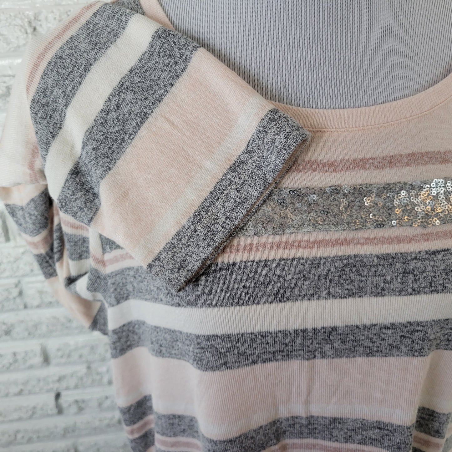 CJ Banks Womens 1X Knit Top Gray Tan Striped Sequin Long Sleeve Plus STR168XE