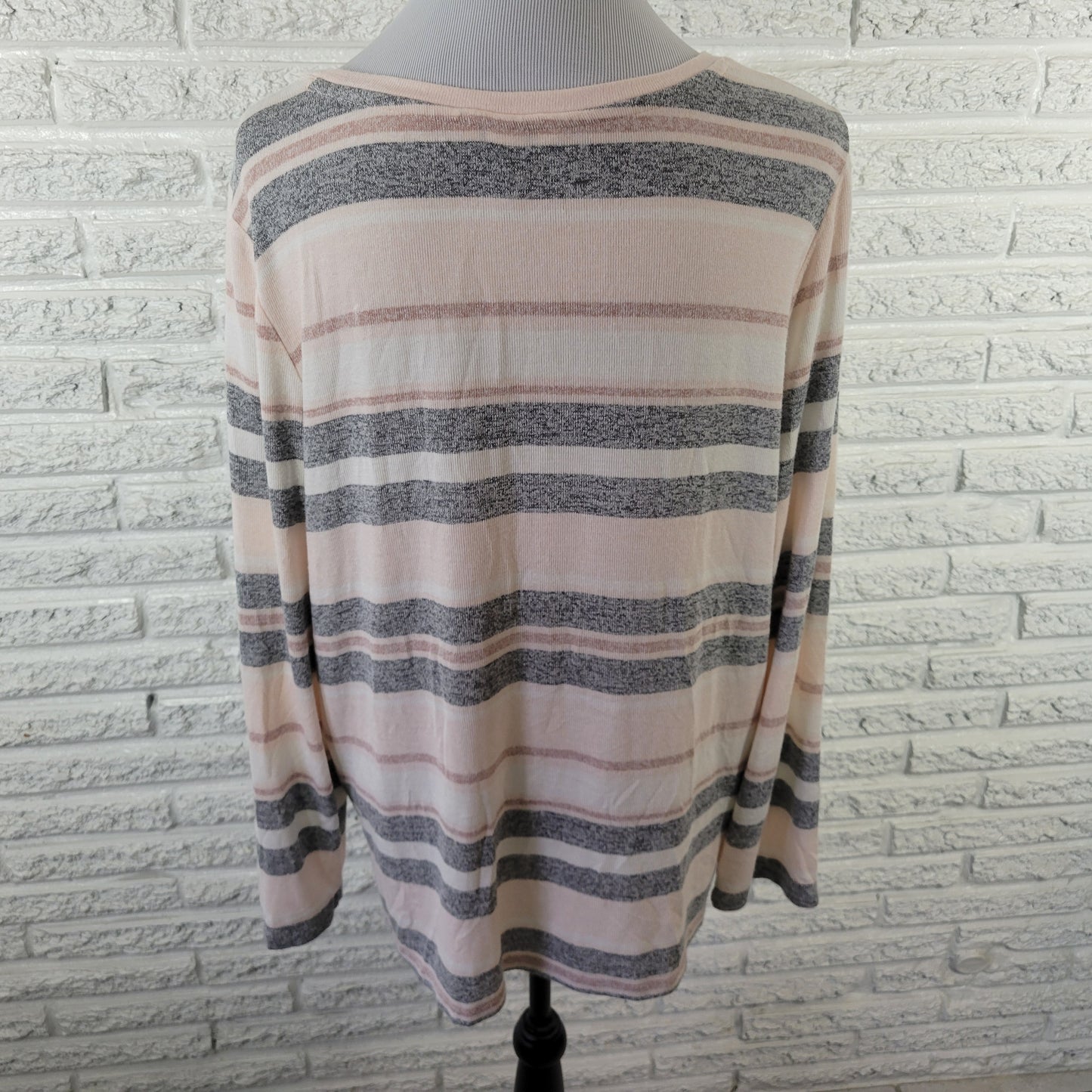 CJ Banks Womens 1X Knit Top Gray Tan Striped Sequin Long Sleeve Plus STR168XE