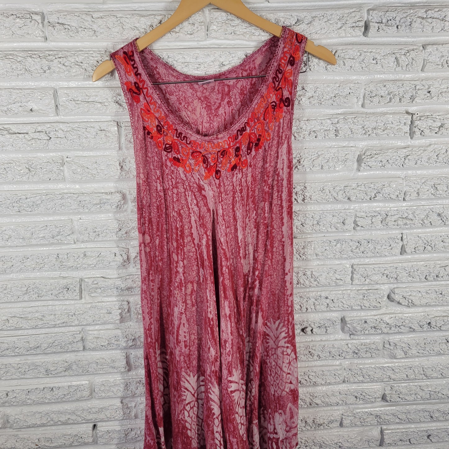 Shoreline Women’s 1XL 2XL Swim Coverup Red Batik Pineapple Embroidered WAT76E