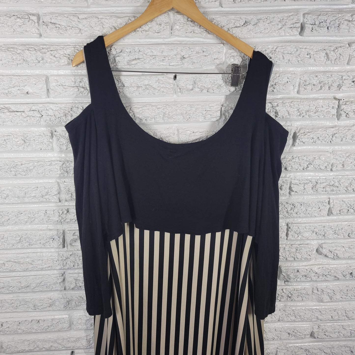 Ashley Stewart Dress 22/24 Black Striped Midi Cold Shoulder 3/4 Sleeve STR92E