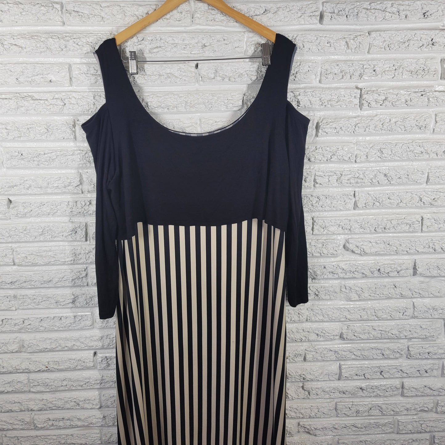 Ashley Stewart Dress 22/24 Black Striped Midi Cold Shoulder 3/4 Sleeve STR92E