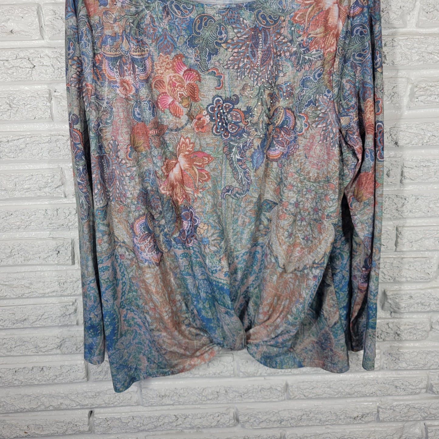 Time & Tru Women's XXXL 22 Top Floral Rhinestone Long Sleeve Plus FLO234E