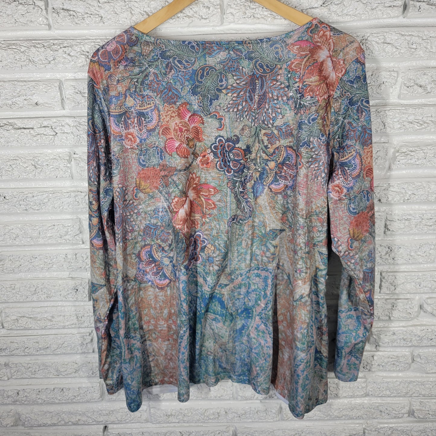 Time & Tru Women's XXXL 22 Top Floral Rhinestone Long Sleeve Plus FLO234E