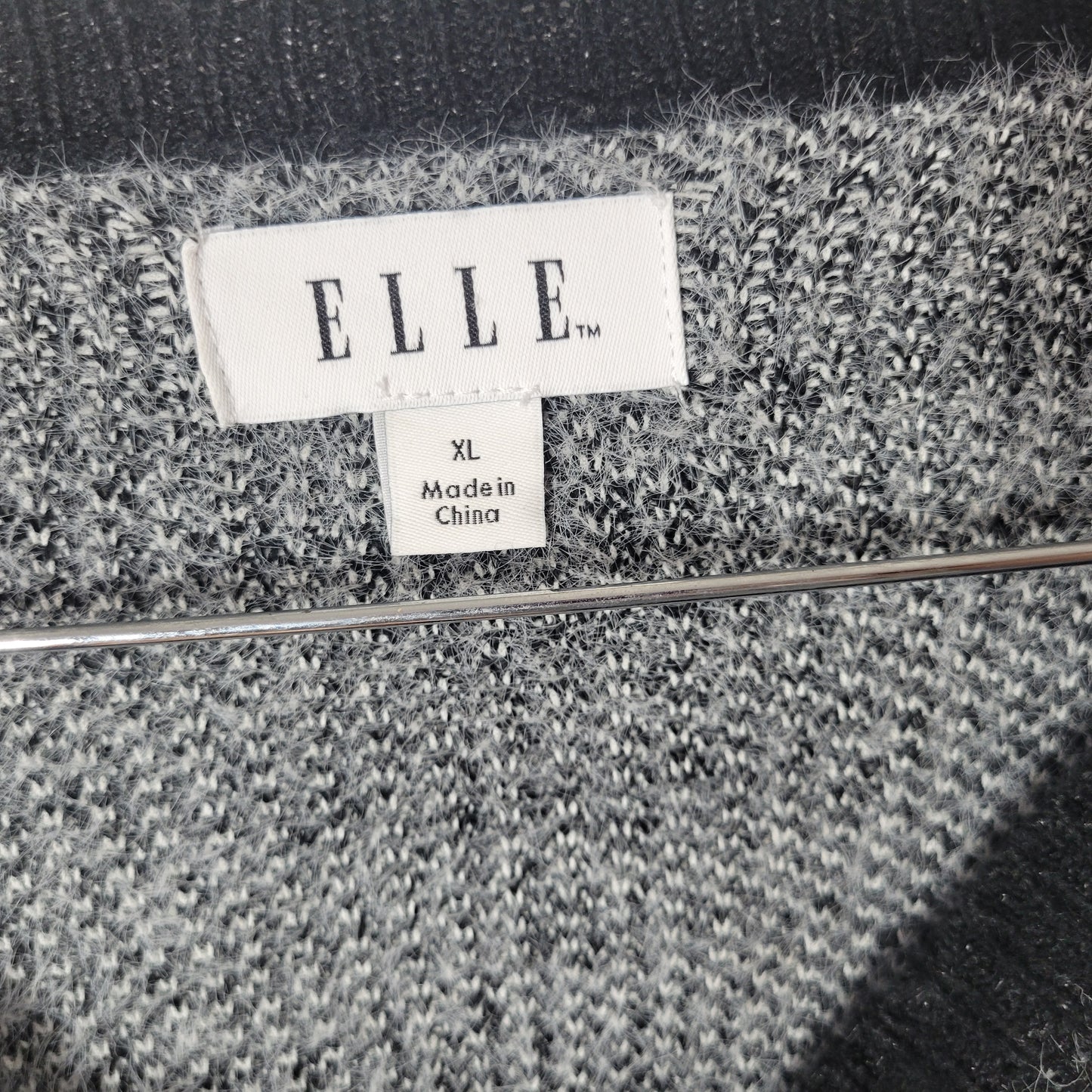 Elle Women's XL Oversized Sweater Black Gray Geometric Crew Fuzzy Knit SWE147E