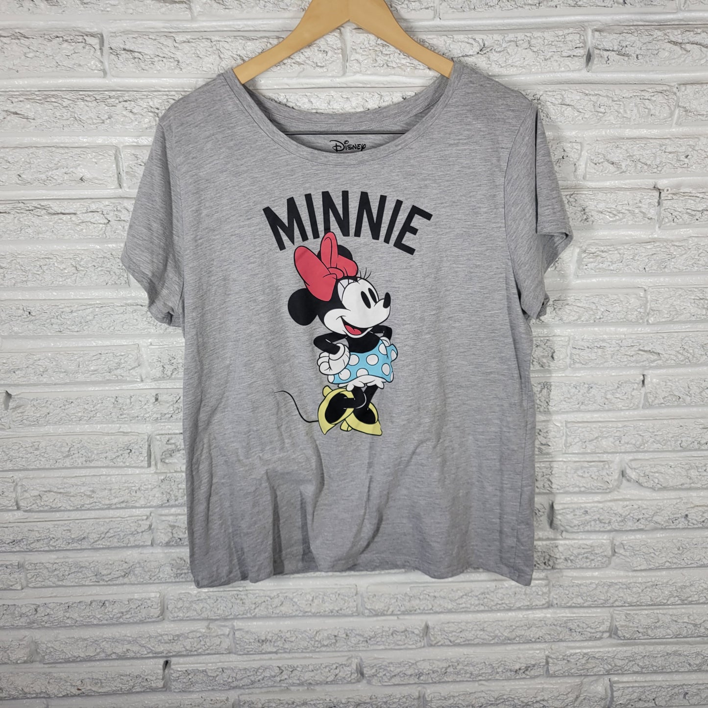 Disney Minnie Mouse Women's XL Gray T Shirt Cotton Blend Jersey Graphic NOV56E