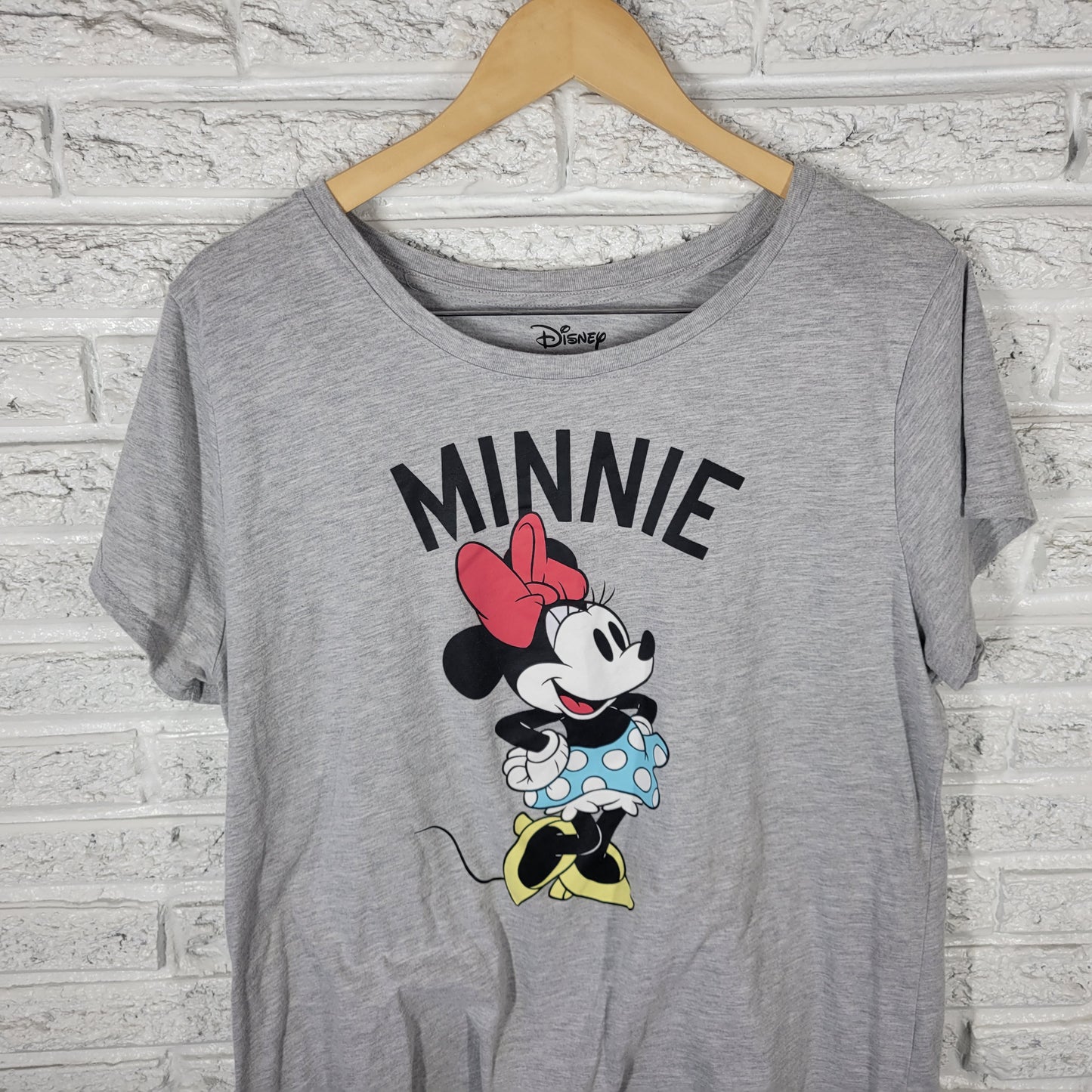 Disney Minnie Mouse Women's XL Gray T Shirt Cotton Blend Jersey Graphic NOV56E