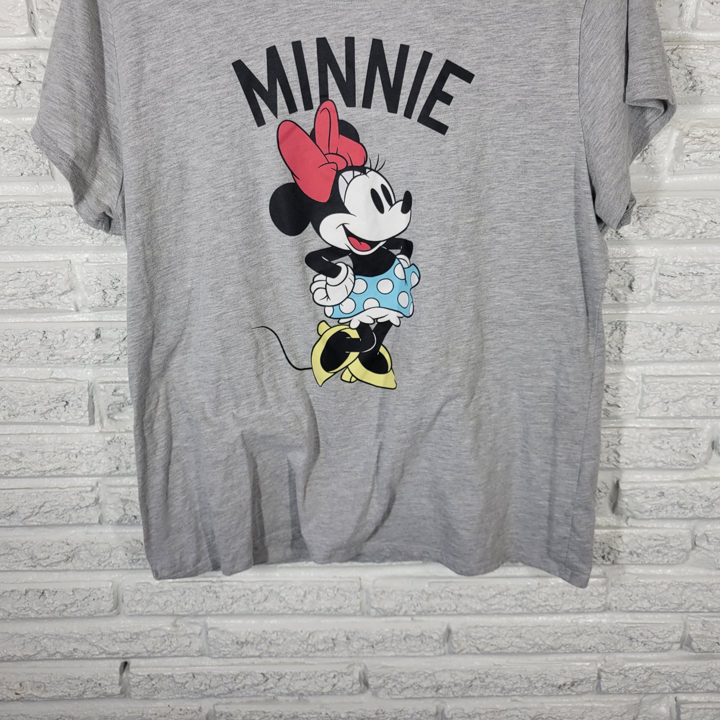 Disney Minnie Mouse Women's XL Gray T Shirt Cotton Blend Jersey Graphic NOV56E