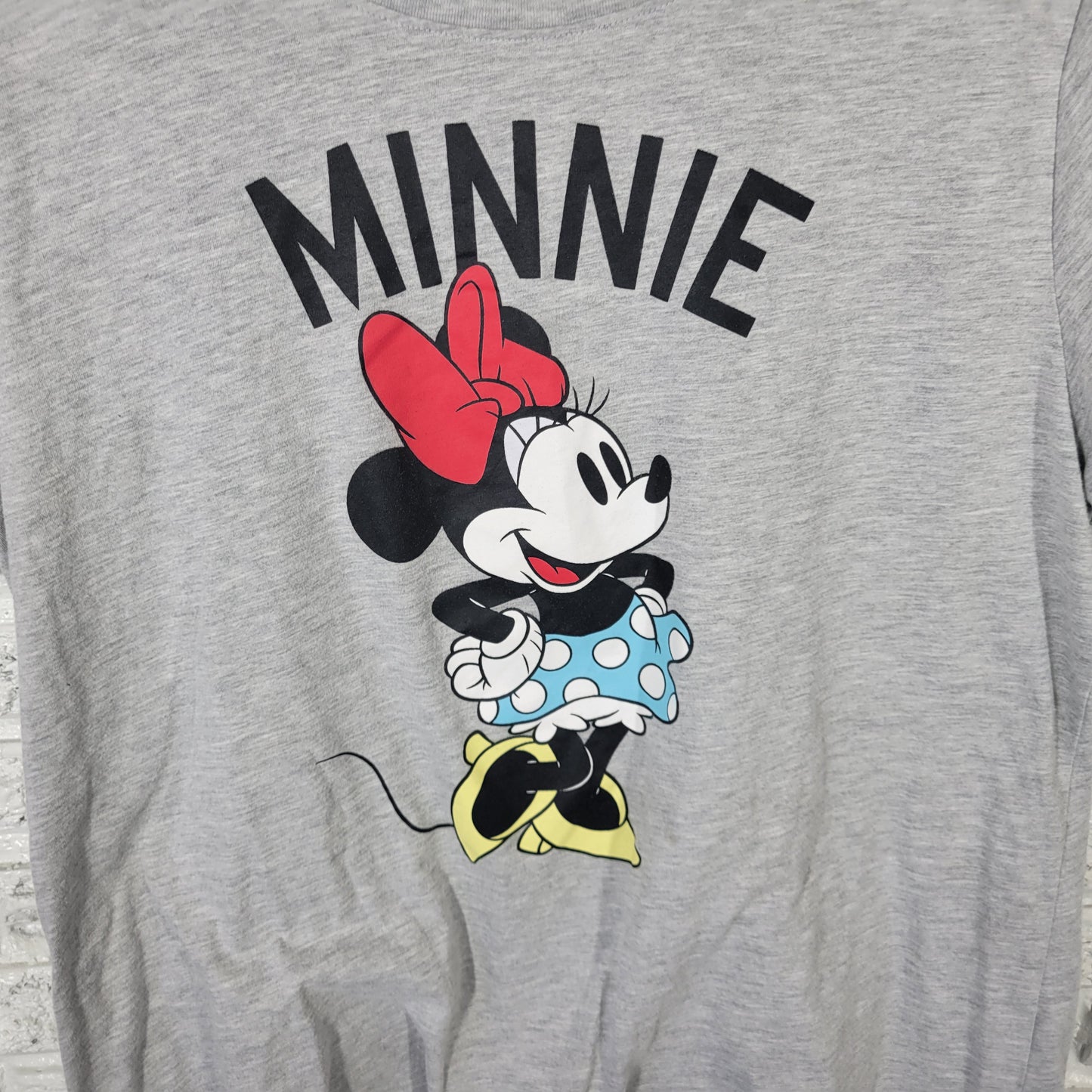 Disney Minnie Mouse Women's XL Gray T Shirt Cotton Blend Jersey Graphic NOV56E
