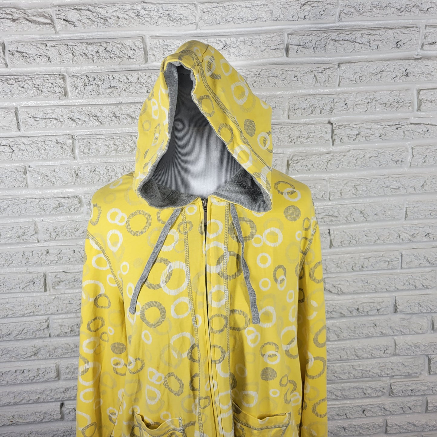 Onque Woman 1X Yellow Geometric Zip Hoodie Jacket Cotton Stretch SWE118E