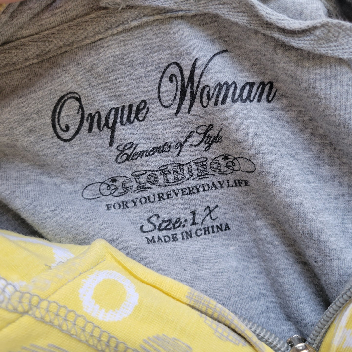 Onque Woman 1X Yellow Geometric Zip Hoodie Jacket Cotton Stretch SWE118E