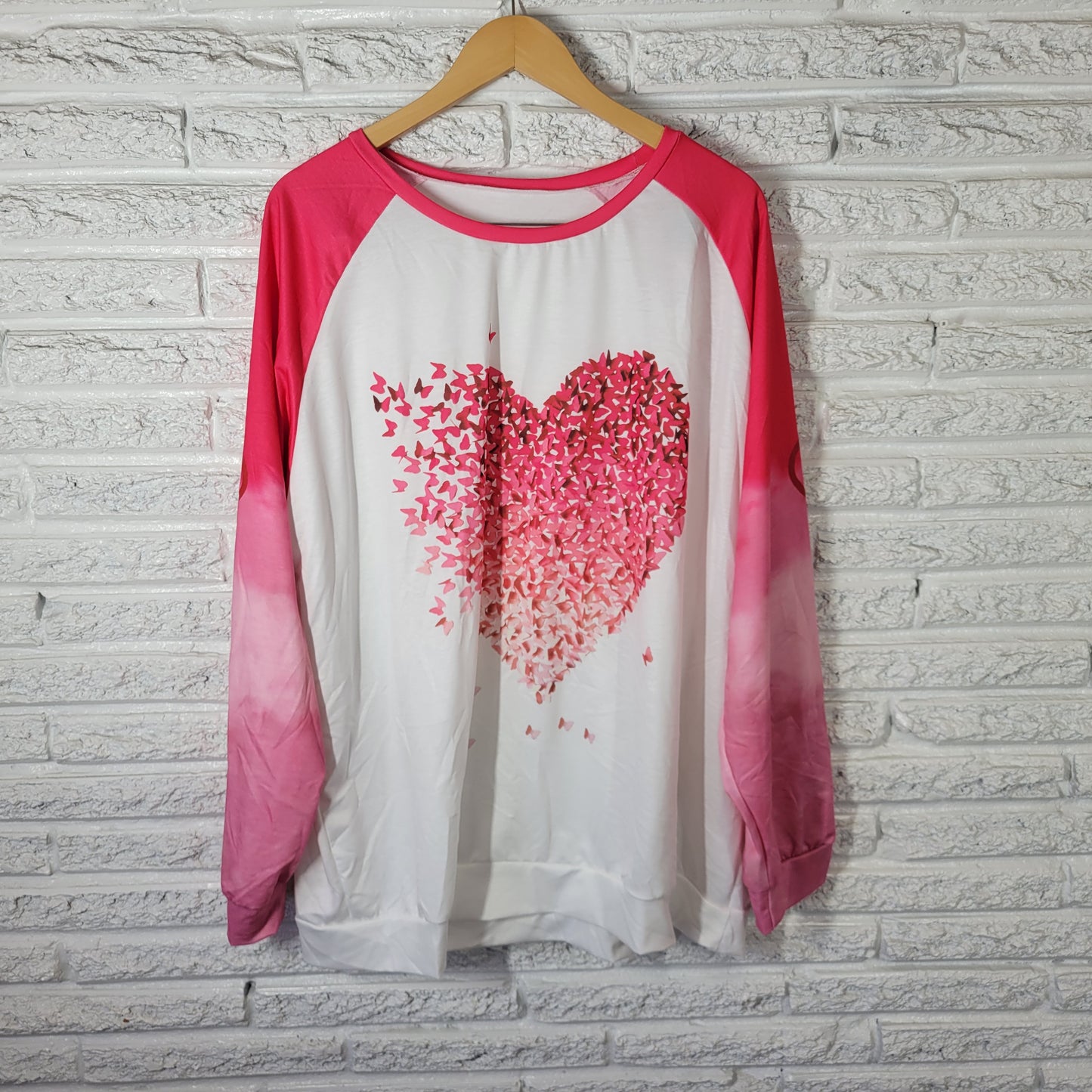 Valentine's Day Women's 5XL Tee Ombre Pink Butterfly Heart Long Raglan E1E