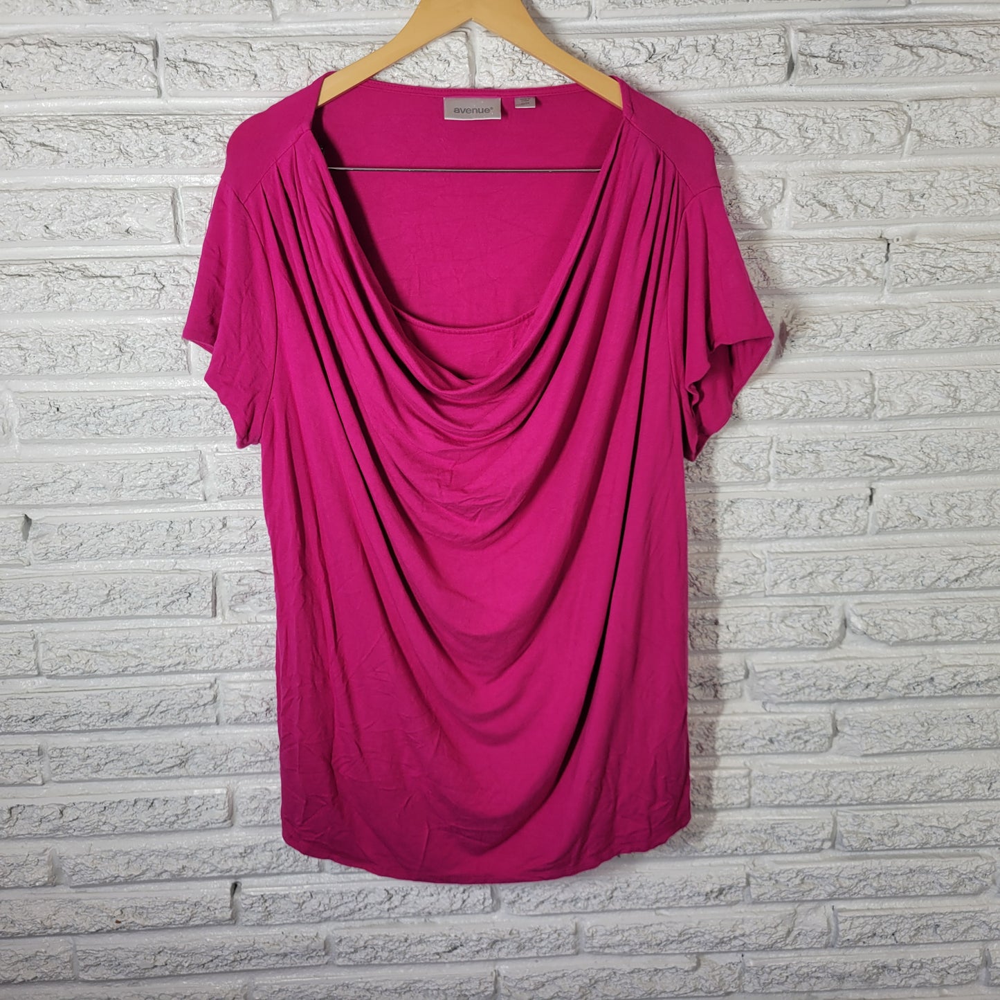 Avenue Women's Plus Size 22-24 Pink Top Blouse Cowl Neck Short Sleeve D8E