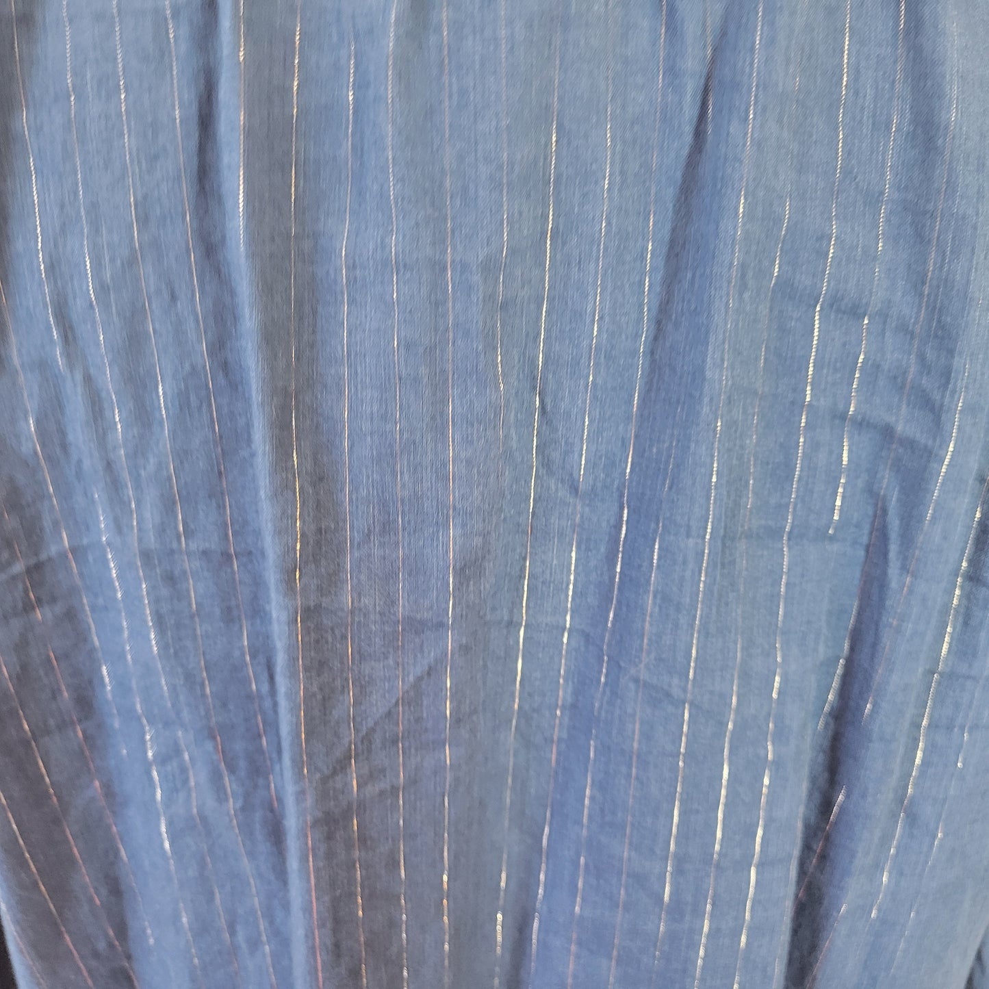 White House Black Market XL Blue Silver Metallic Stripe Keyhole Top BLU249E