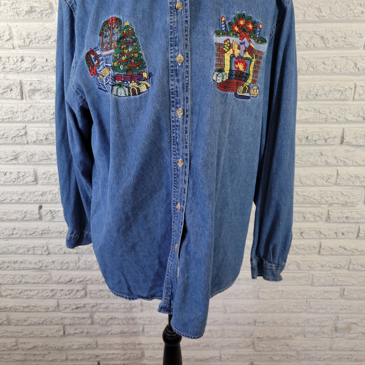 Bobbie Brooks XL Christmas Denim Shirt Blue Cotton Embroidered Button Up D3E