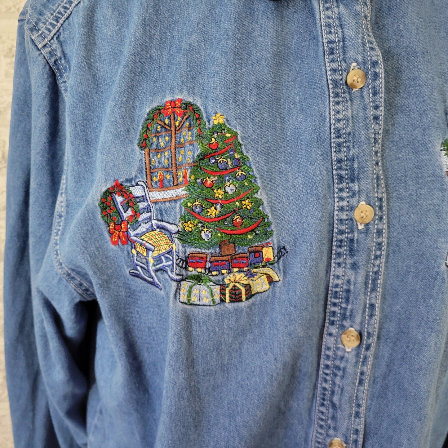 Bobbie Brooks XL Christmas Denim Shirt Blue Cotton Embroidered Button Up D3E