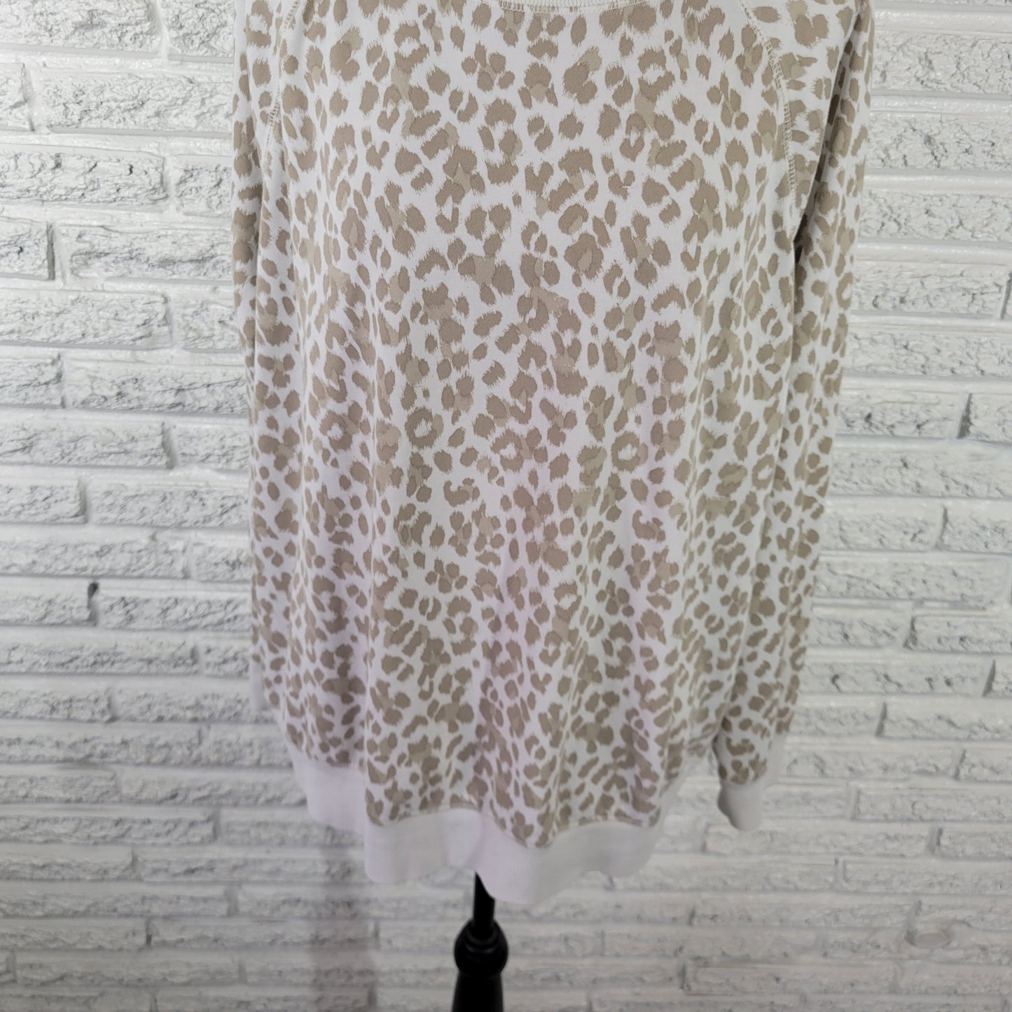 Old Navy Women's 2X Plus Tan White Animal Print Sweatshirt Cotton Blend SWE186E