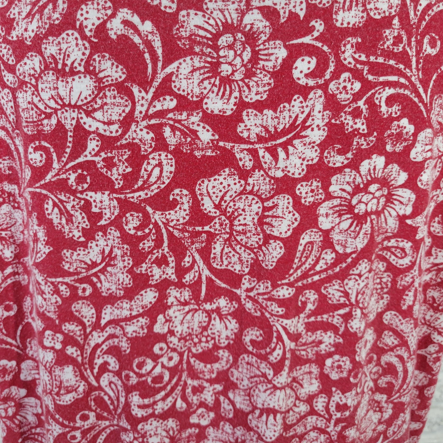 Basic Editions Women's XL Red White Floral T-Shirt Cotton Blend FLO32E
