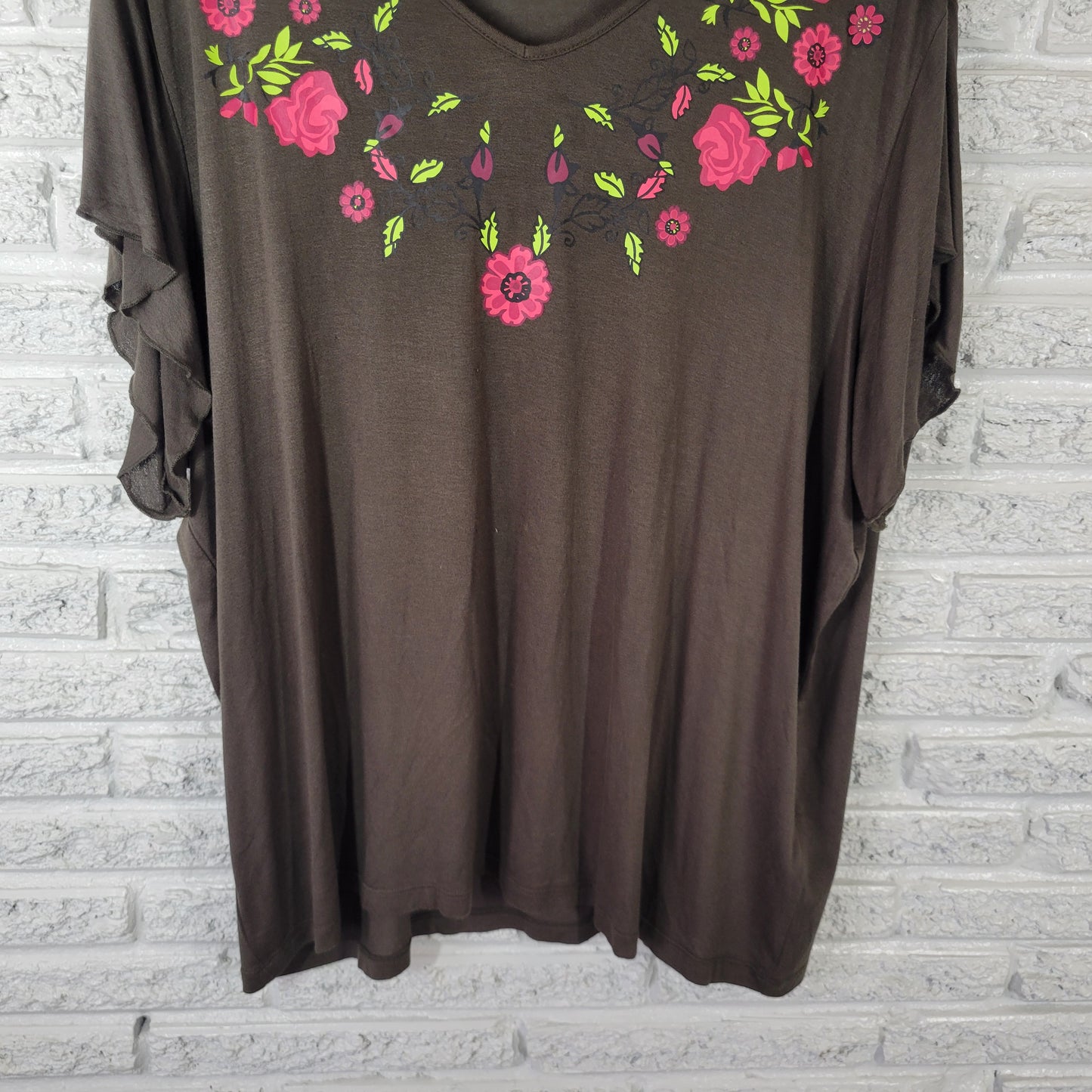 Coline Women's 3XL Plus Green Red Floral T-Shirt V-Neck Viscose Spandex FLO270E