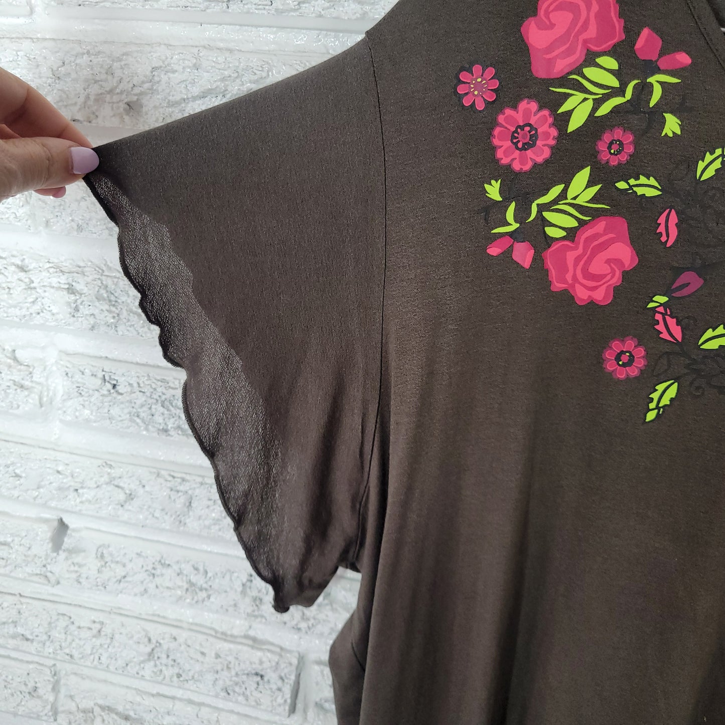 Coline Women's 3XL Plus Green Red Floral T-Shirt V-Neck Viscose Spandex FLO270E