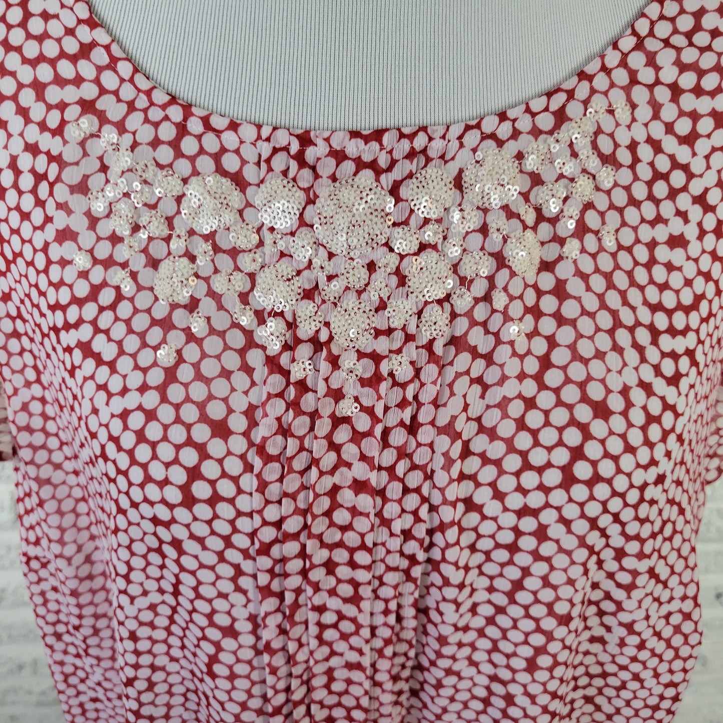 CJ Banks 1X Top Blouse Red White Geometric Print Sequin Flutter Sleeve GEO32E