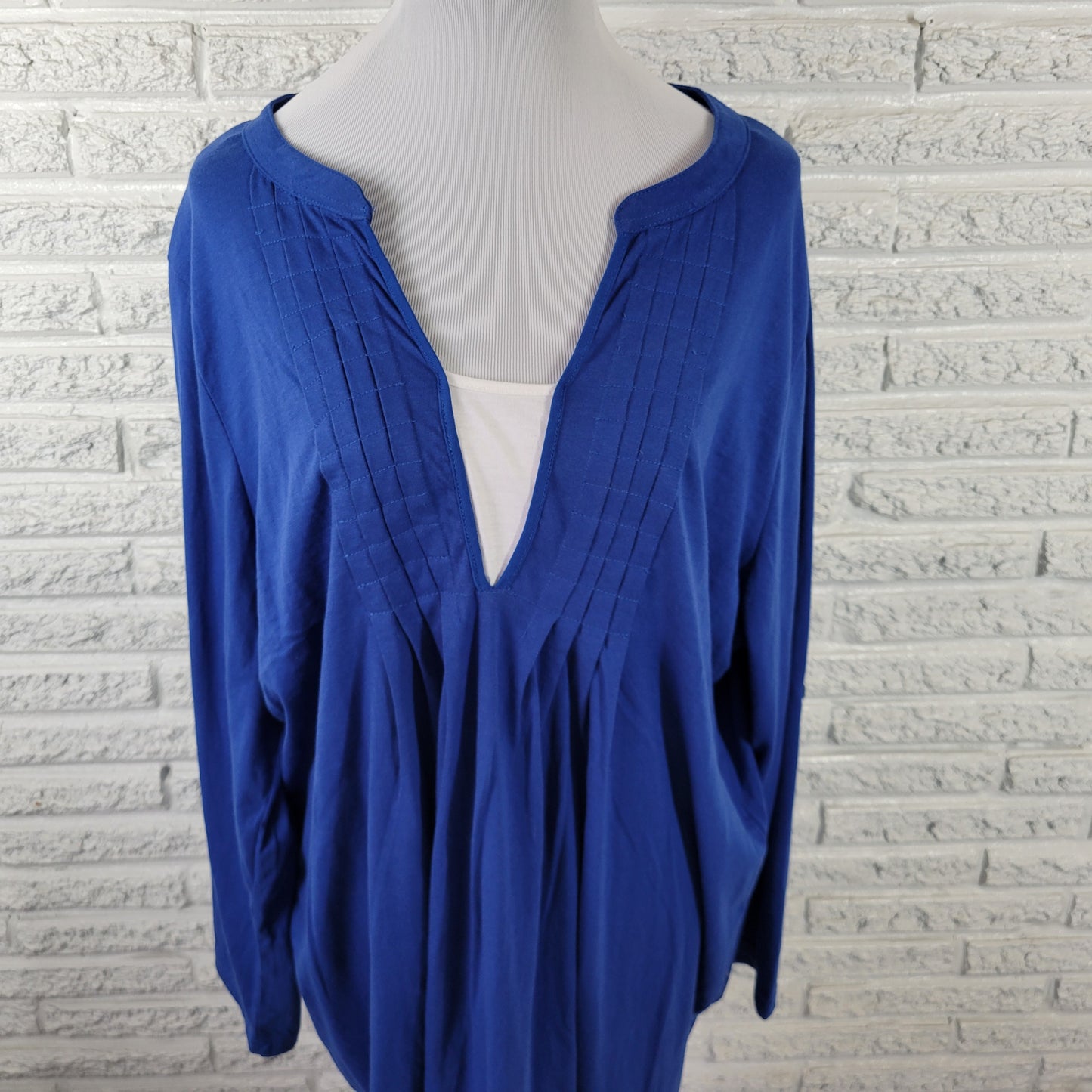 Woman Within Tunic 2X Plus Blue Pintuck Blouse Roll Tab Long Sleeve BLU142E