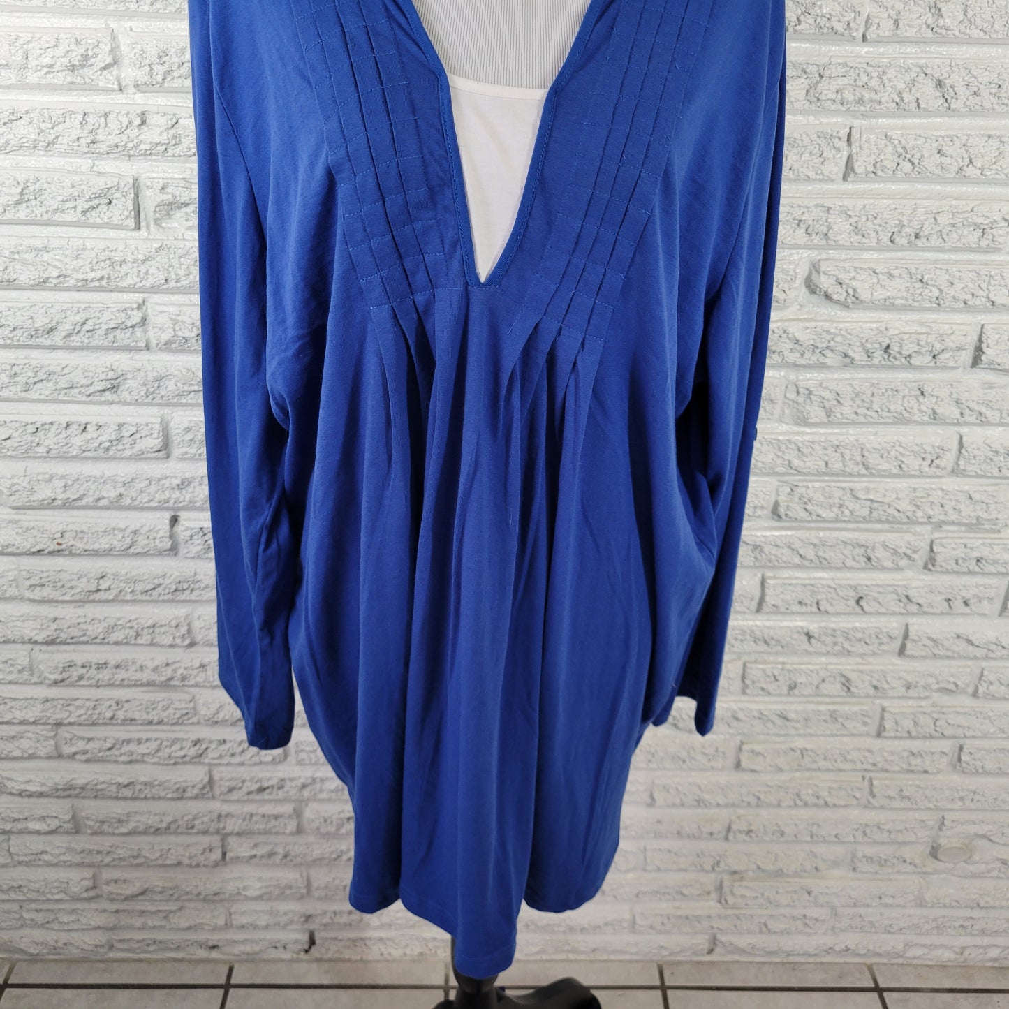 Woman Within Tunic 2X Plus Blue Pintuck Blouse Roll Tab Long Sleeve BLU142E