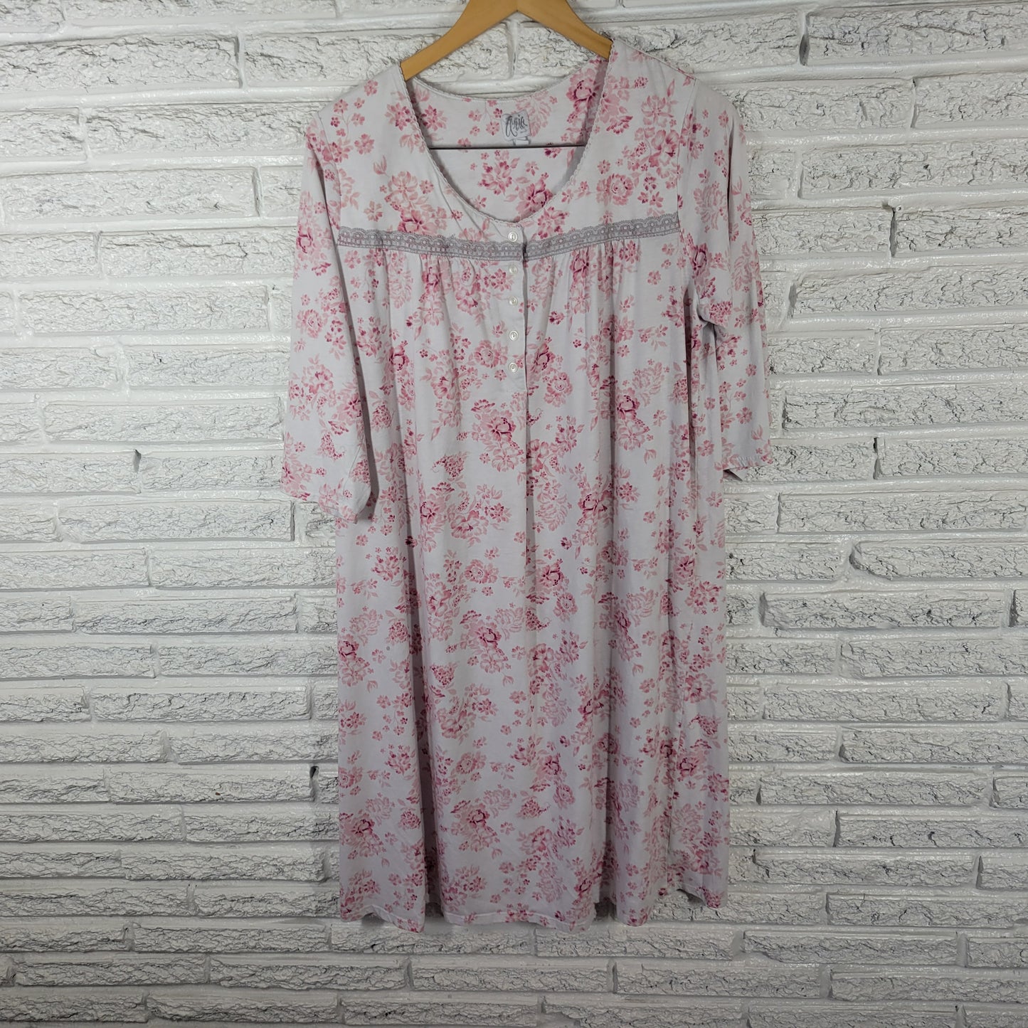 Aria Women's 1X Nightgown Pink White Floral Lace Trim 3/4 Sleeve FLO288E