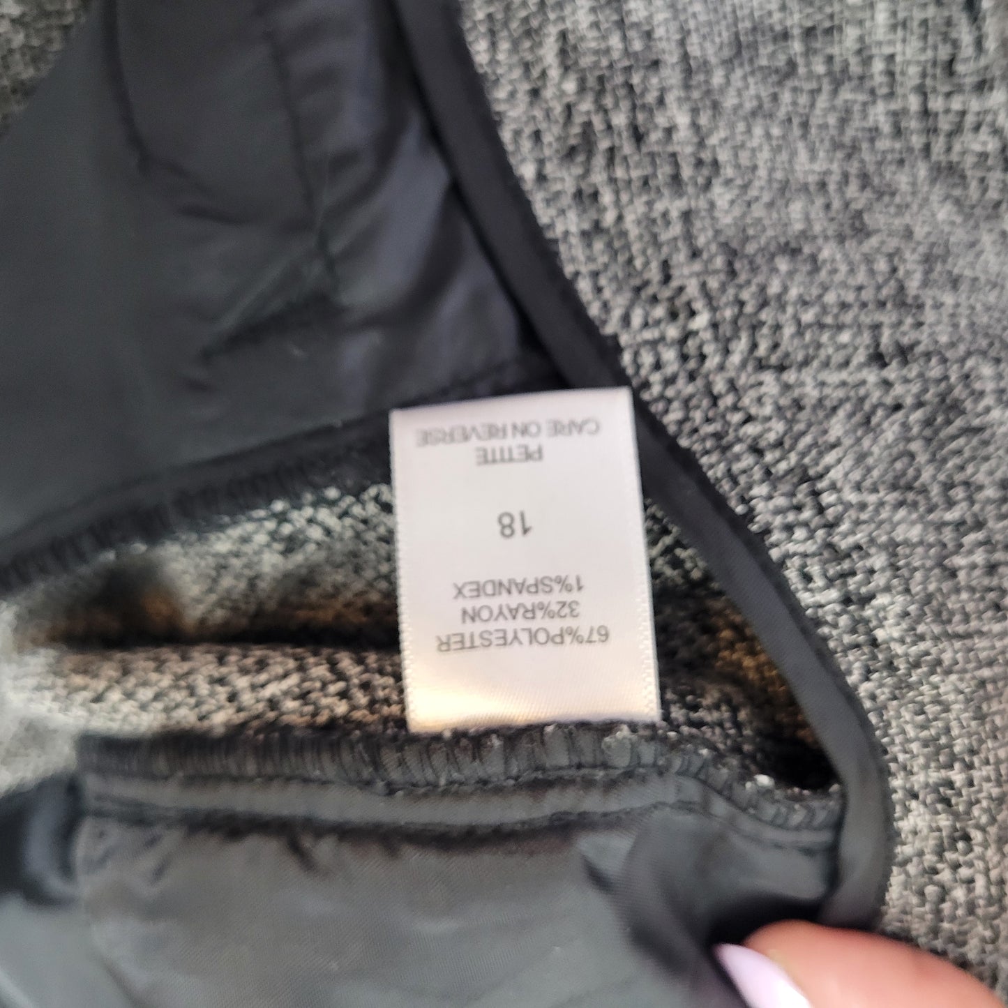 New York & Co 7th Avenue Women 18P Petite Black Gray Straight BLA166E