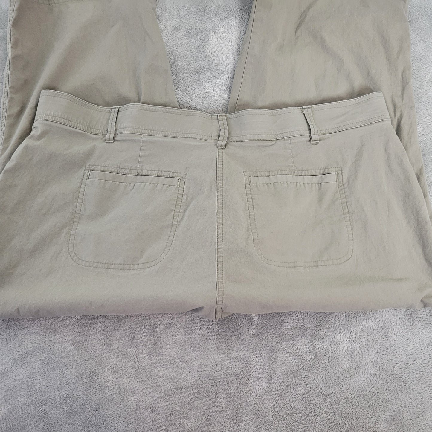 Counterparts Women's 18 Gray Capri Pants Straight Leg Elastic Waist GRA49E
