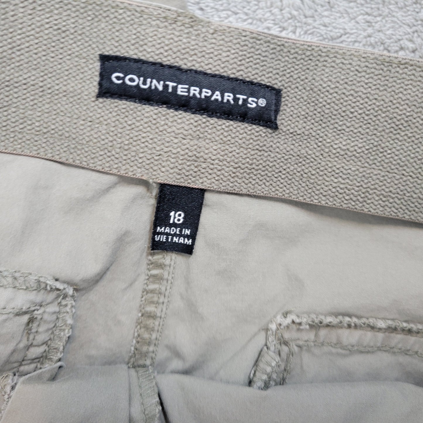 Counterparts Women's 18 Gray Capri Pants Straight Leg Elastic Waist GRA49E