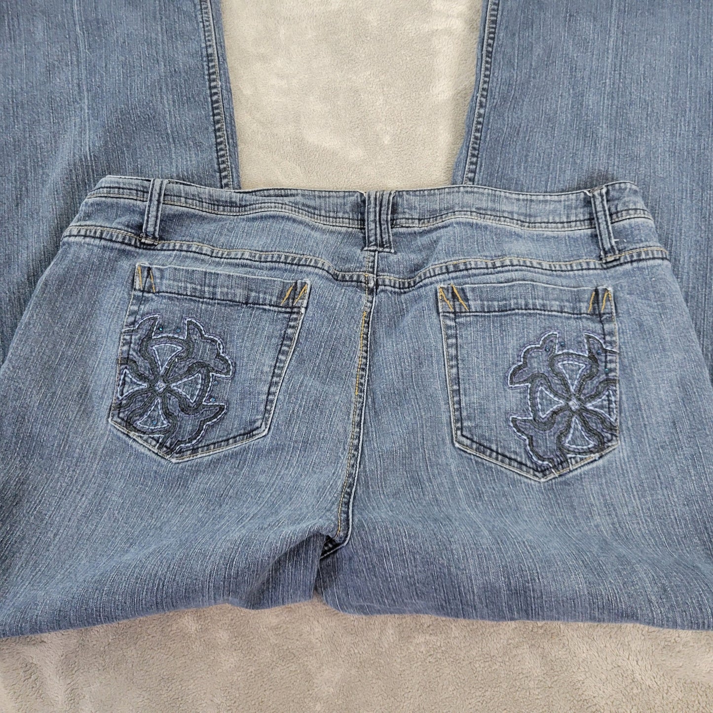 Cato Women's 22W Plus Size Dark Wash Jeans Straight Leg Stretch Denim SL88E