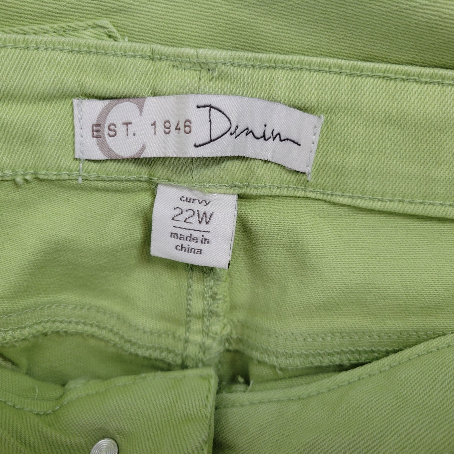 Cato Est 1946 Women's 22W Plus Size Jeans Cropped Raw Hem Lime Green SL75E