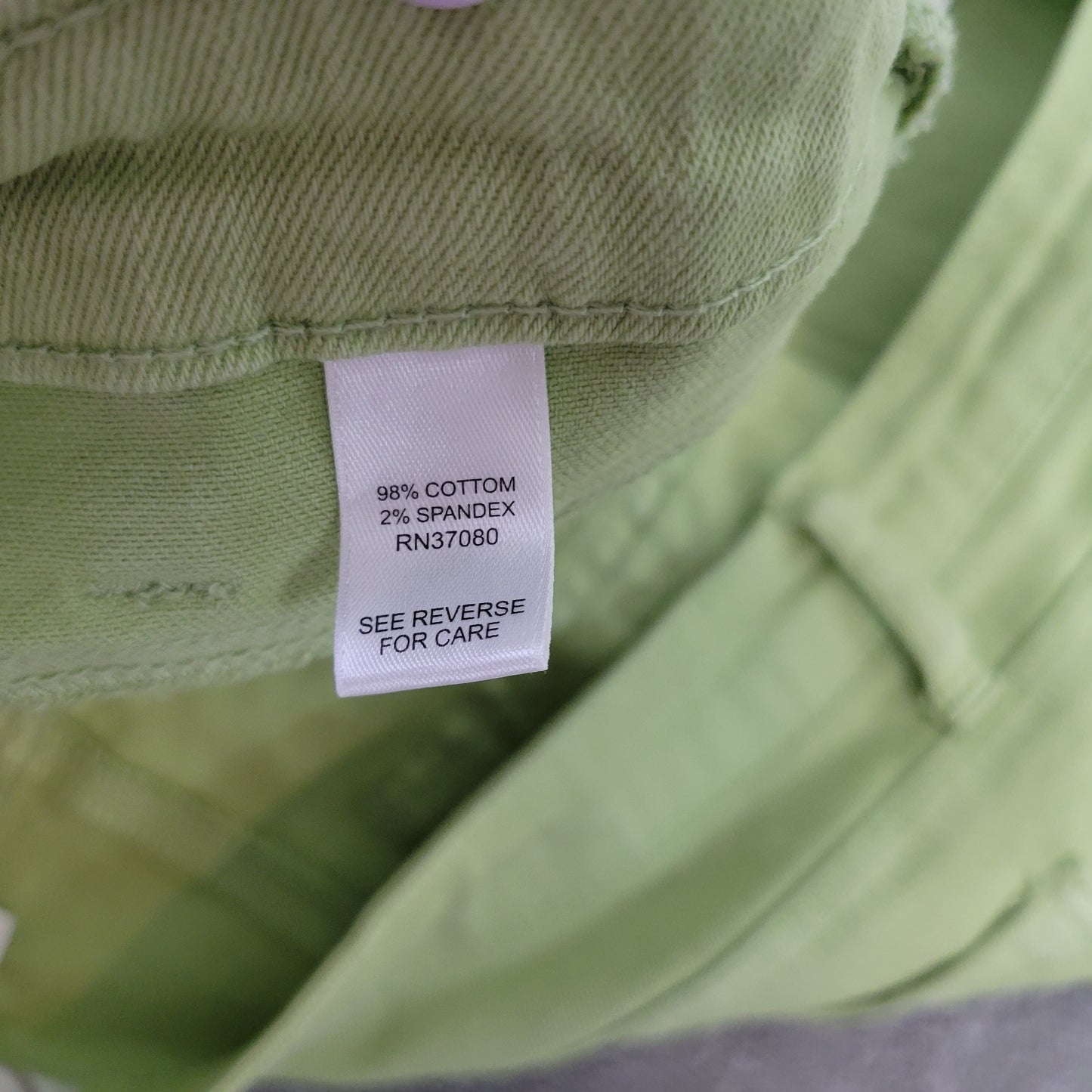 Cato Est 1946 Women's 22W Plus Size Jeans Cropped Raw Hem Lime Green SL75E