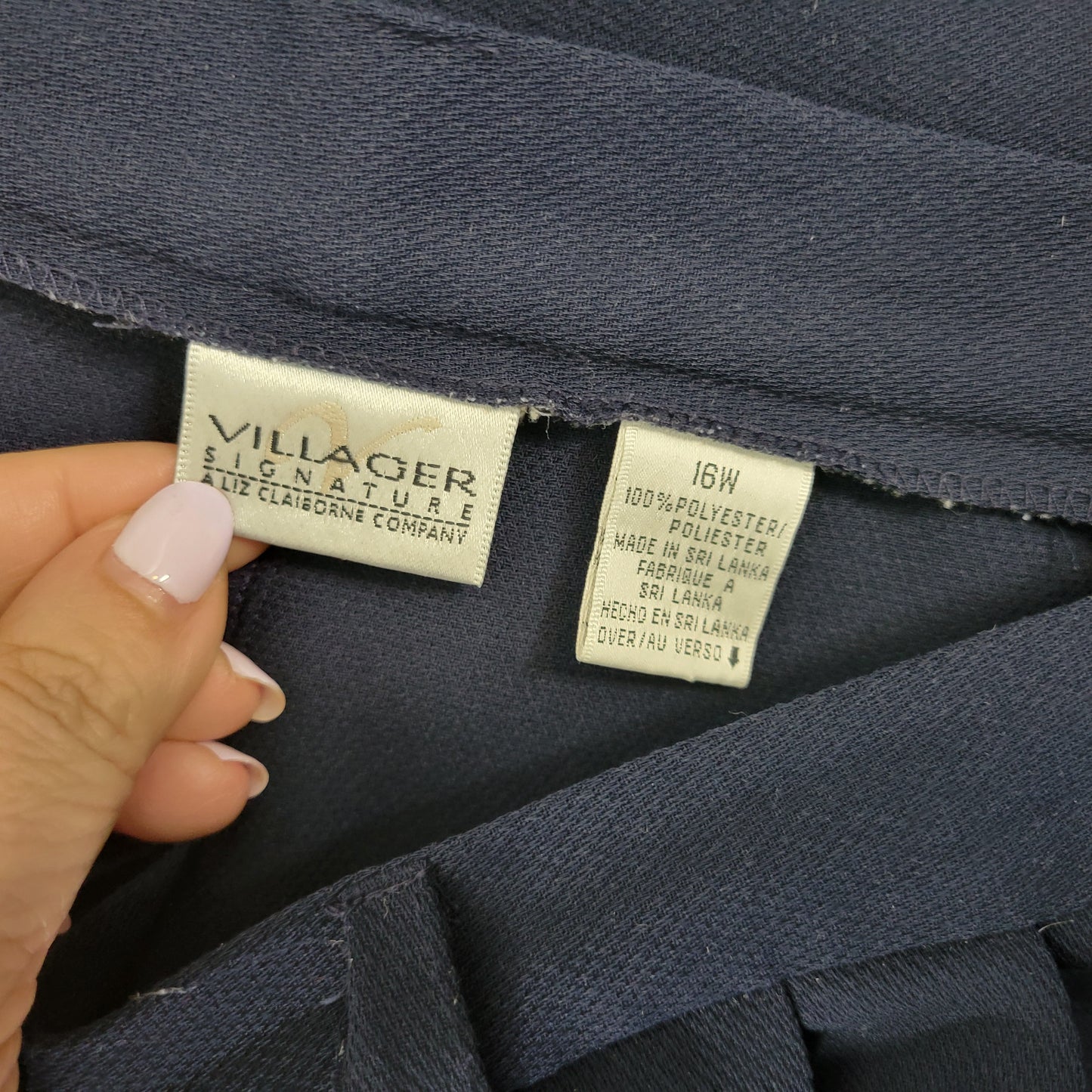 Villager Liz Claiborne 16W Blue Capri Pants Plus Size Pleated BLU252E